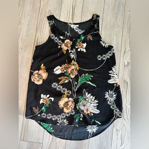 Maurices tank size S